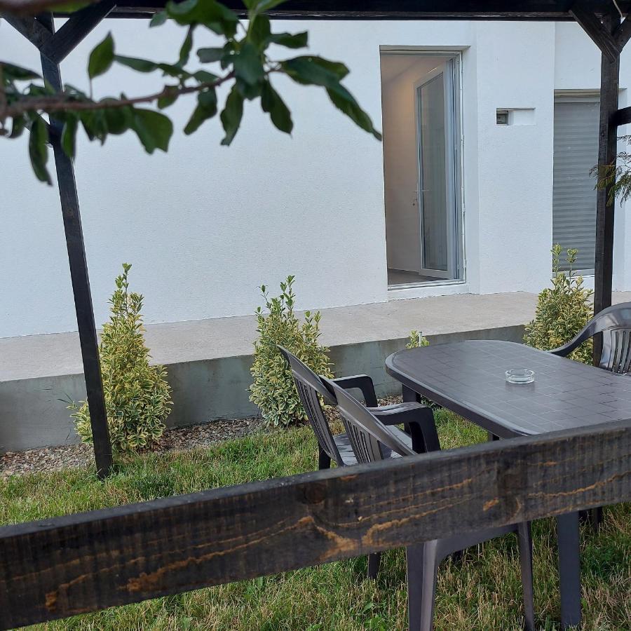 Villa Romelia - Select Apartments Vadu Εξωτερικό φωτογραφία